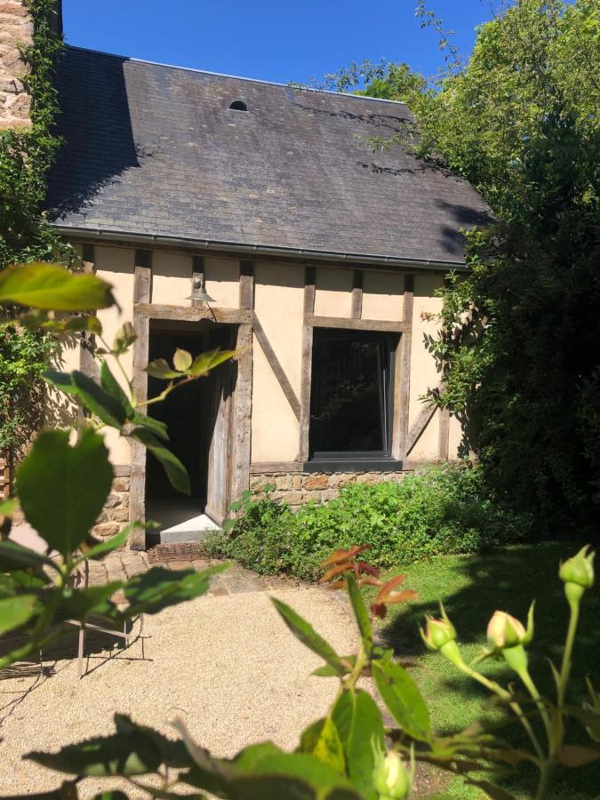 Le Clos Du Mont Jarry Le Val-Saint-Père Exterior foto