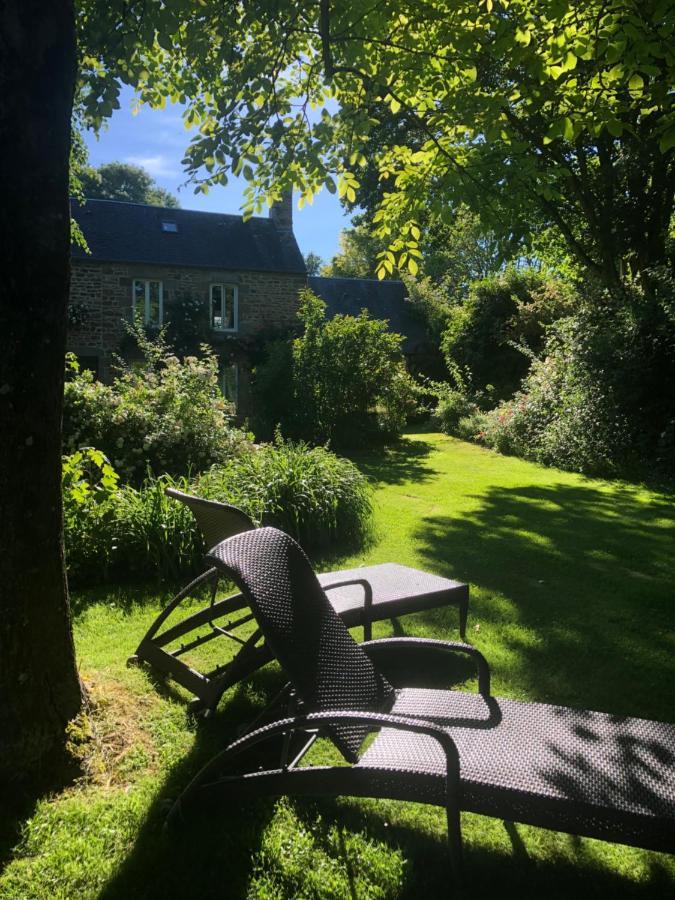 Le Clos Du Mont Jarry Le Val-Saint-Père Exterior foto